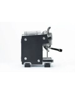 دالا كورتي مينا ماكينة إسبريسو 2 غلاية نظام ثلاثي – لون لوح أسود